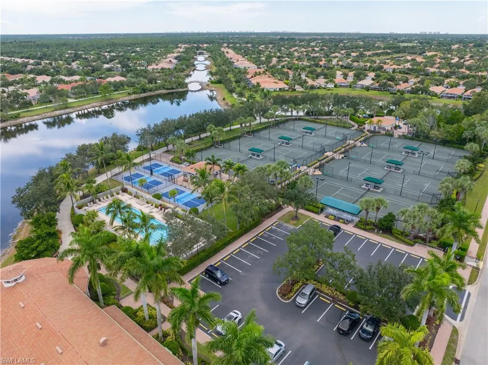 28869 Vermillion Lane Bonita Springs, FL 34135