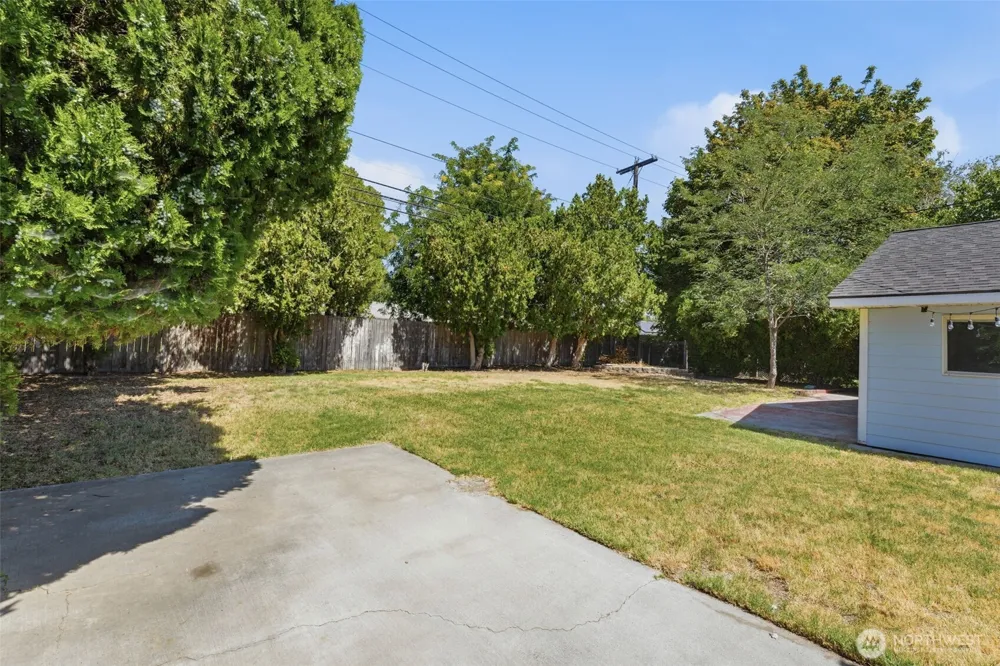 2200 Dover Street Richland, WA 99352