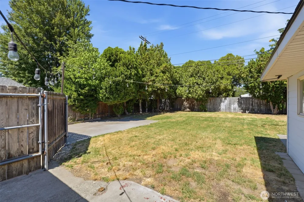 2200 Dover Street Richland, WA 99352