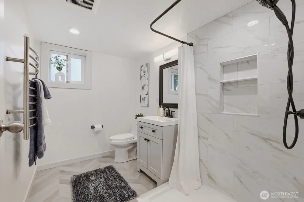 1421 218th Street SW Lynnwood, WA 98036