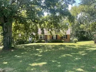 1121 Glendale Ln Nashville, TN 37204