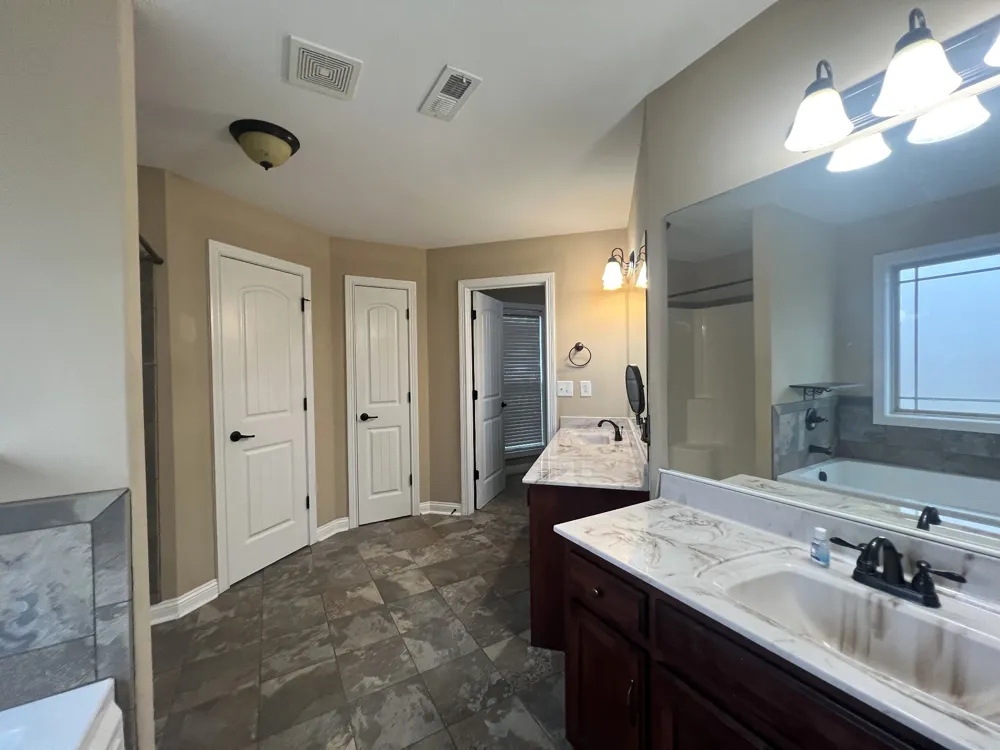 1701 Winterhaven Ct Clarksville, TN 37042