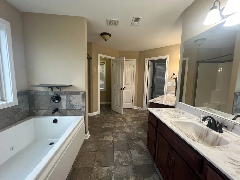 1701 Winterhaven Ct Clarksville, TN 37042