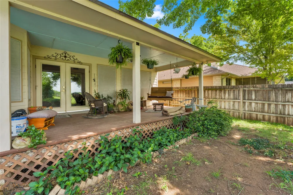 264 Turkey Run Meadowlakes, TX 78654