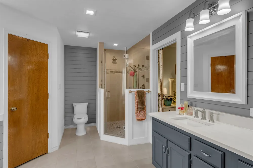 264 Turkey Run Meadowlakes, TX 78654