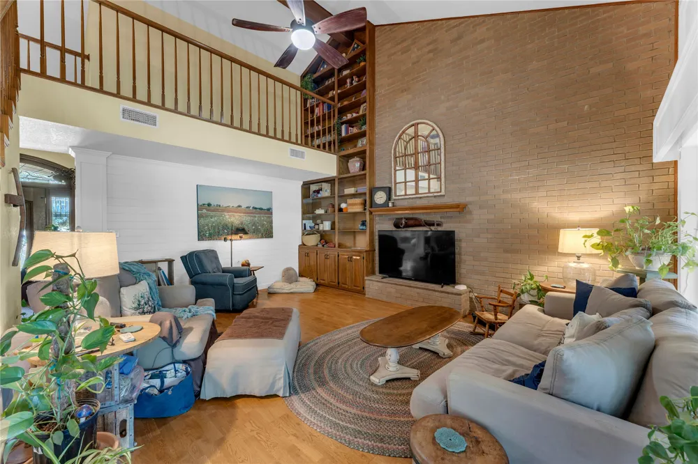 264 Turkey Run Meadowlakes, TX 78654