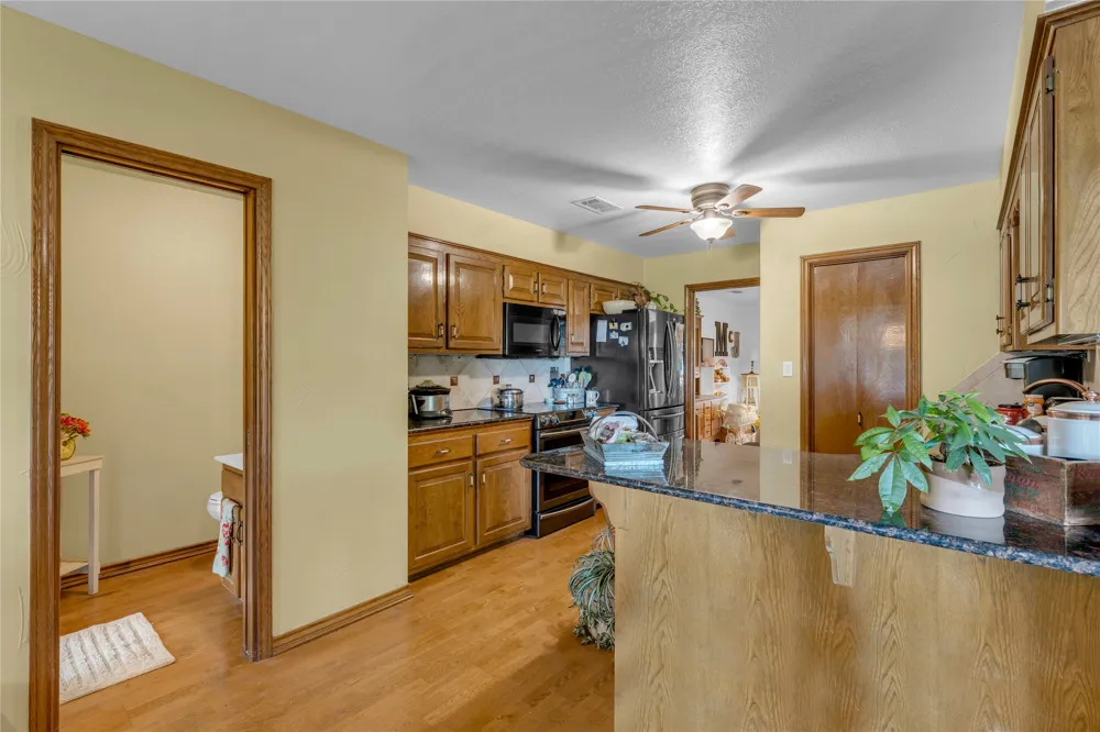 264 Turkey Run Meadowlakes, TX 78654