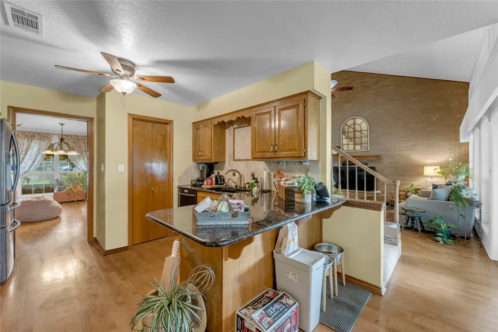 264 Turkey Run Meadowlakes, TX 78654