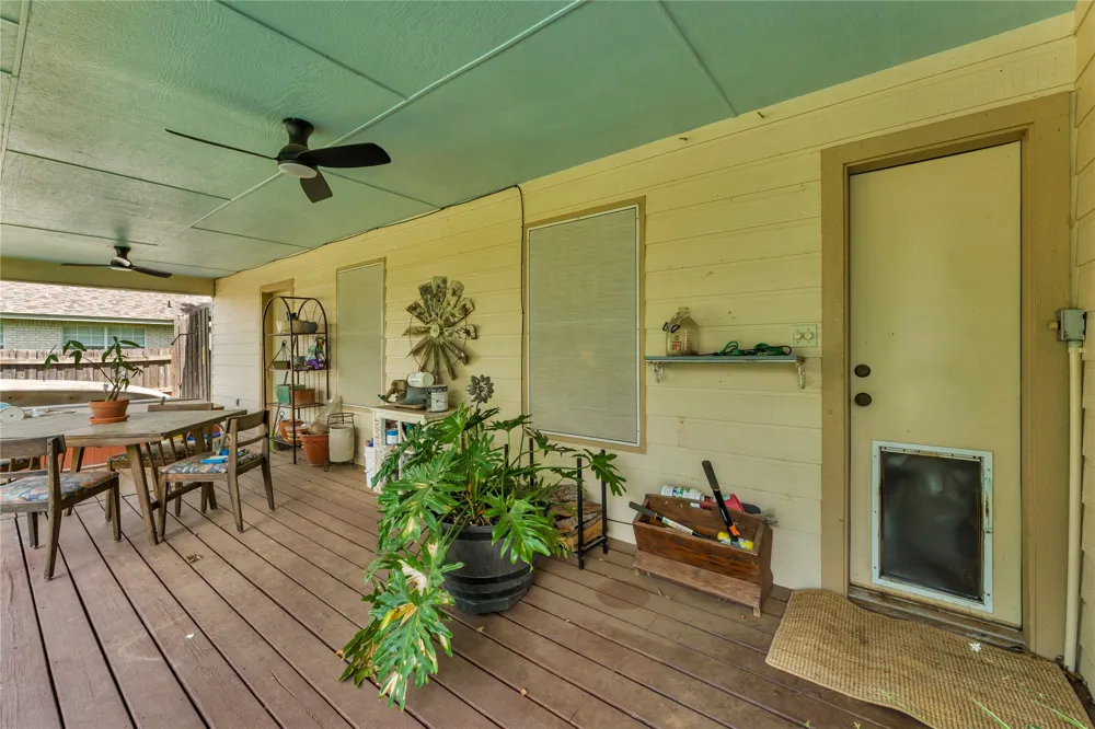 264 Turkey Run Meadowlakes, TX 78654