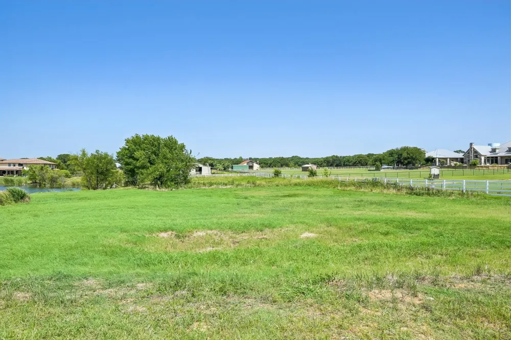 1181 Fox Run Bartonville, TX 76226