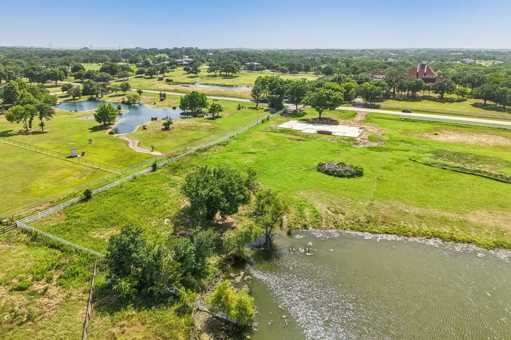 1181 Fox Run Bartonville, TX 76226
