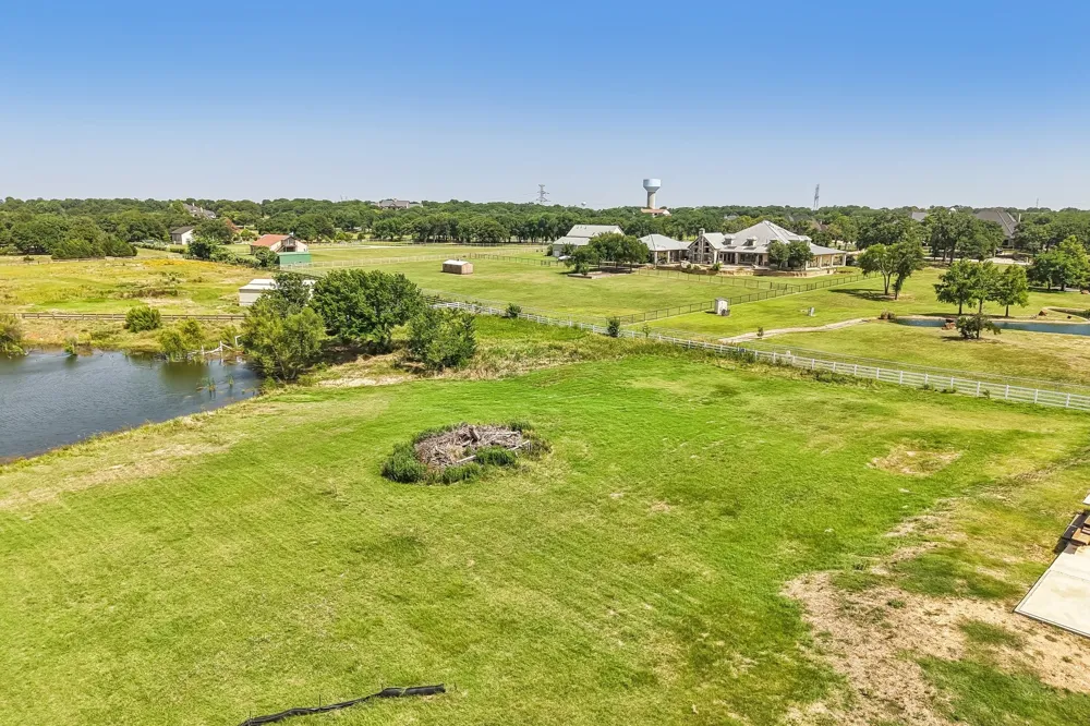 1181 Fox Run Bartonville, TX 76226
