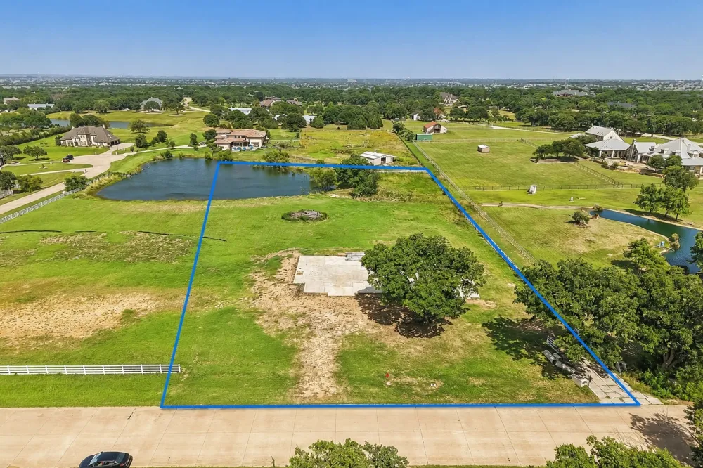 1181 Fox Run Bartonville, TX 76226