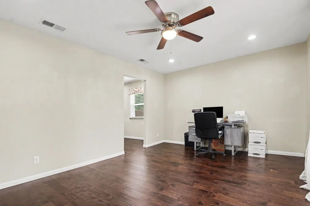 1114 Glouchester Drive Garland, TX 75040