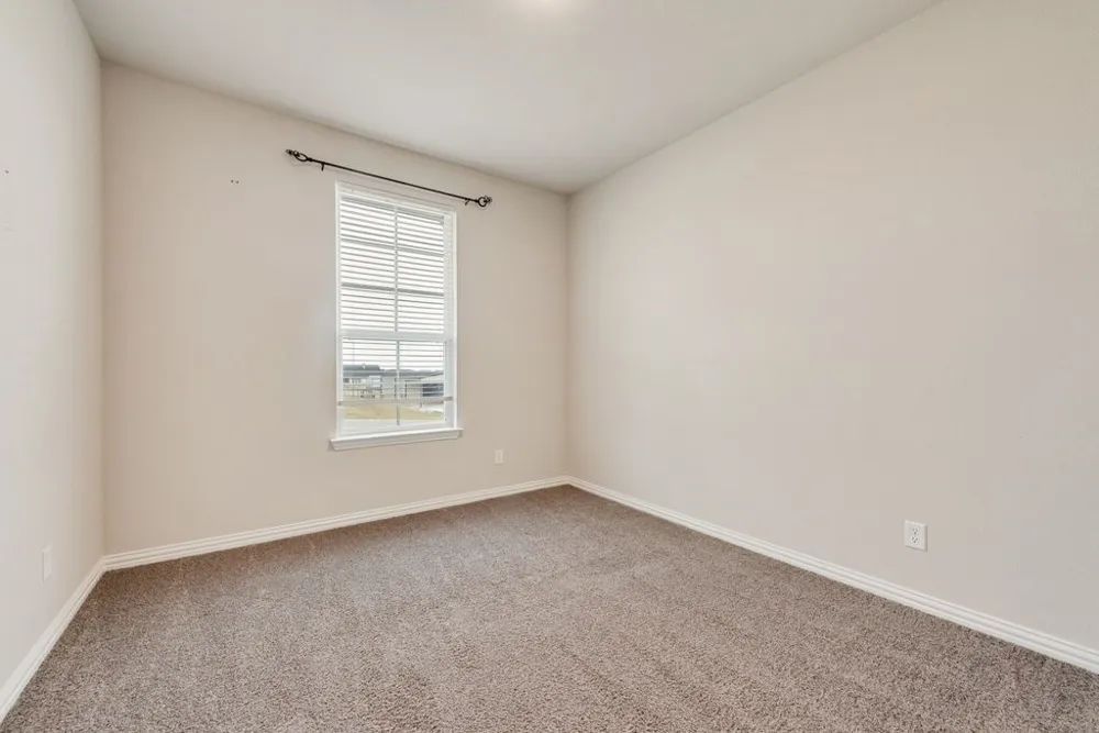 6016 Ember Crest Drive Weatherford, TX 76085