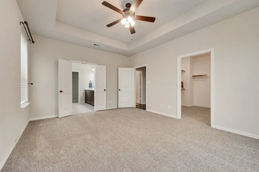 6016 Ember Crest Drive Weatherford, TX 76085