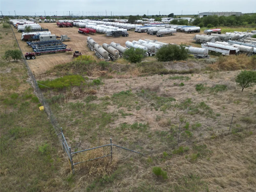 8306 I-20 Clyde, TX 79510