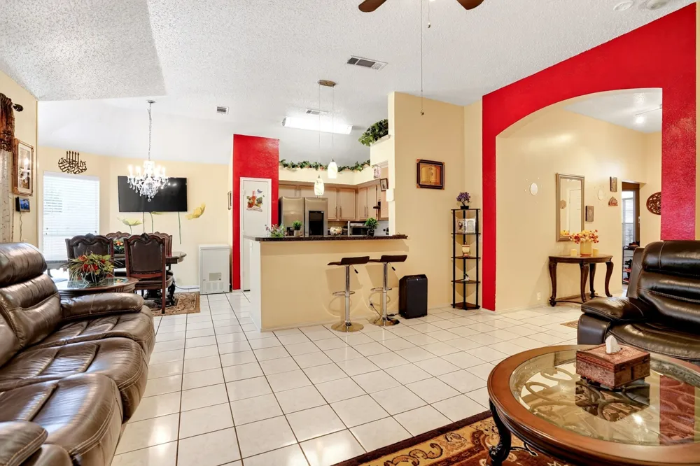 306 Branch Bend Euless, TX 76039