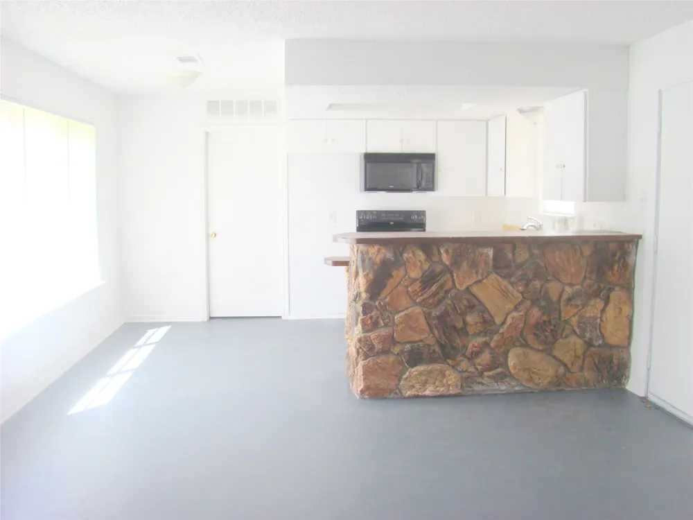 1506 Preston Street Ennis, TX 75119