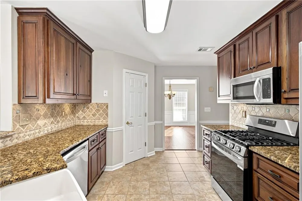 3845 Brushy Wood Court Loganville, GA 30052