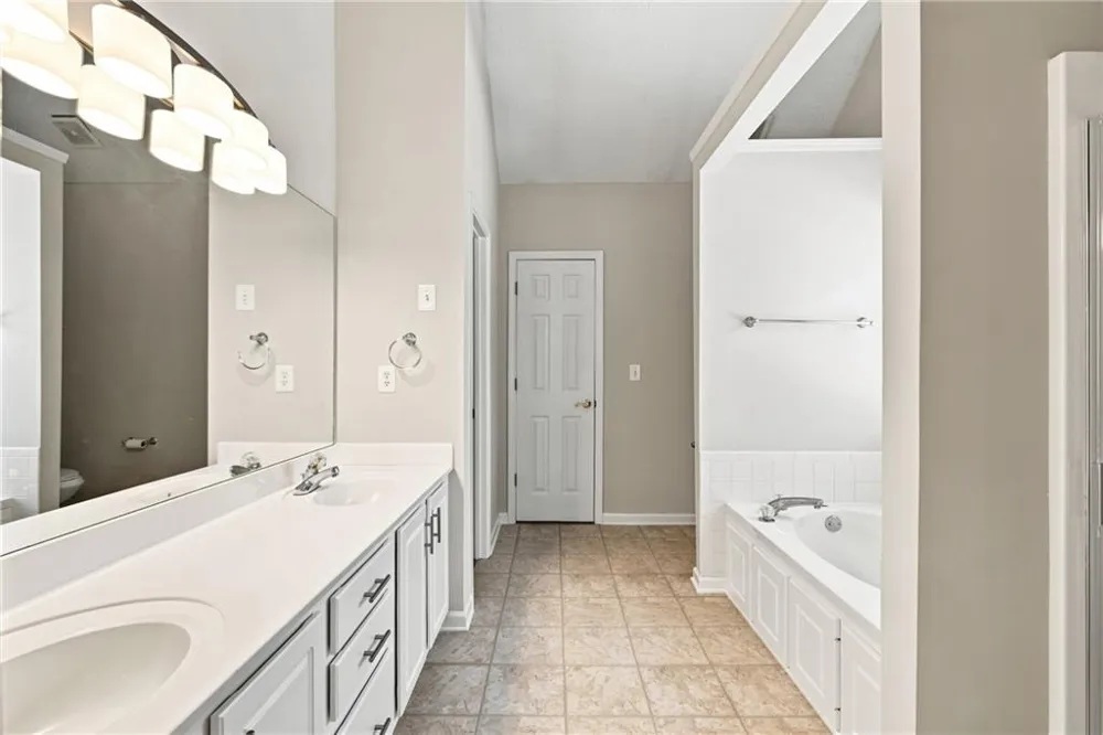 3845 Brushy Wood Court Loganville, GA 30052