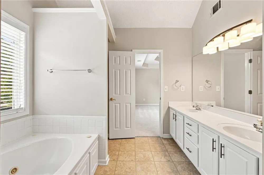 3845 Brushy Wood Court Loganville, GA 30052