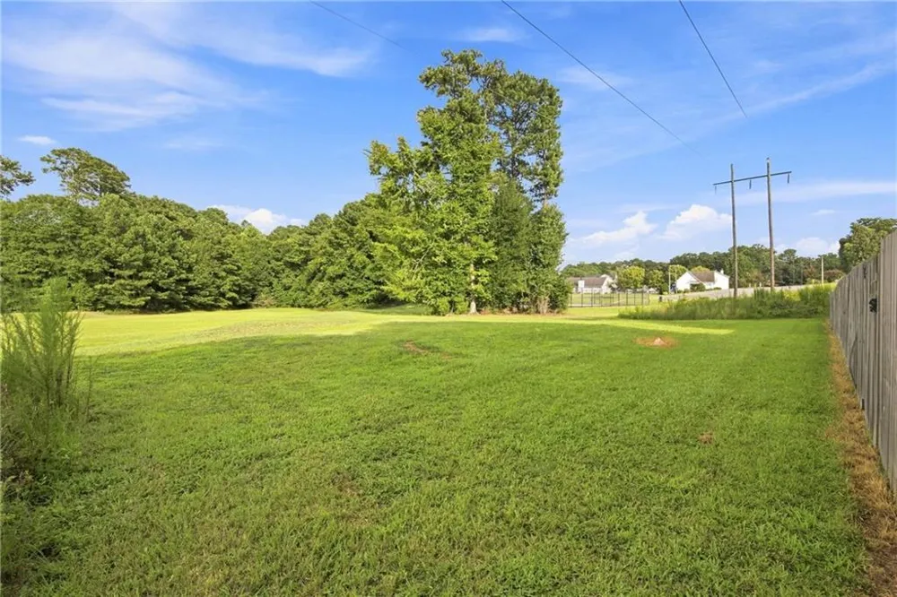 3845 Brushy Wood Court Loganville, GA 30052