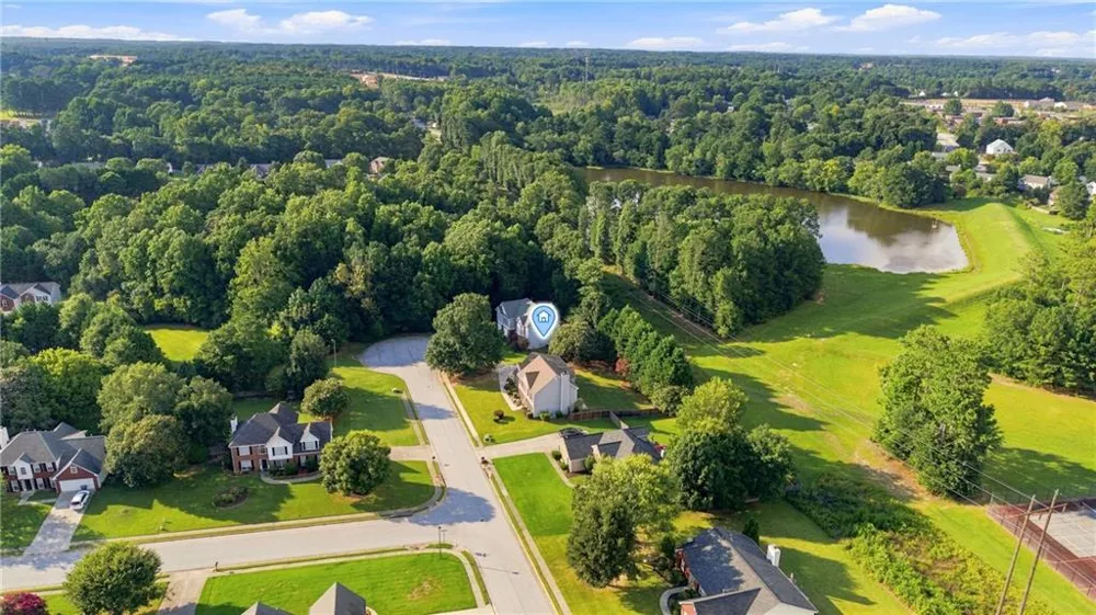 3845 Brushy Wood Court Loganville, GA 30052