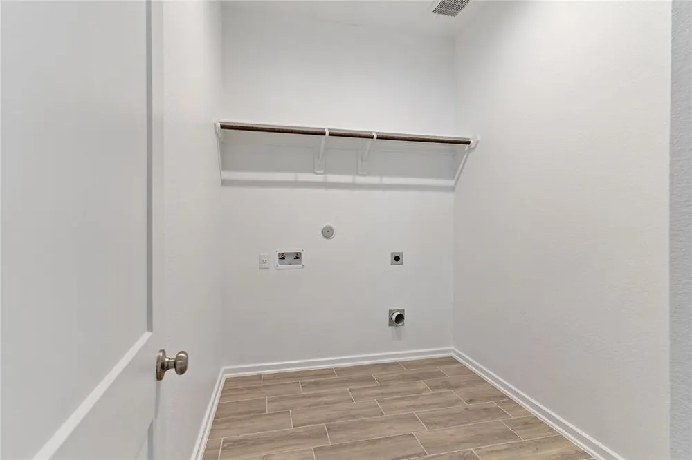 4207 Maple Glen Drive Fulshear, TX 77441