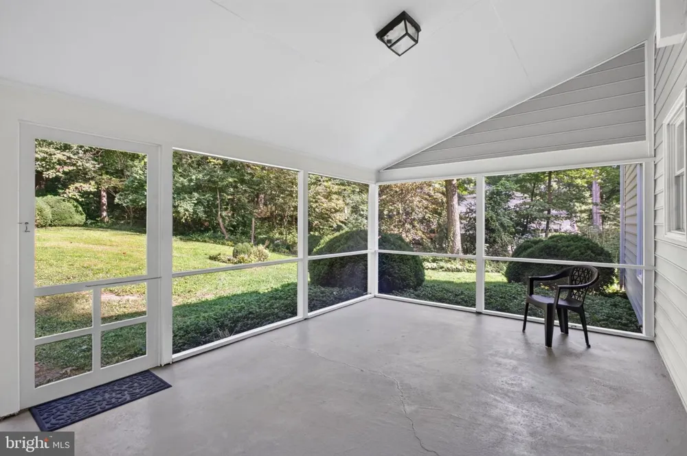 102 FOREST VALLEY ROAD Winchester, VA 22602