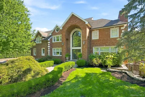 54 Forest Lake Drive
