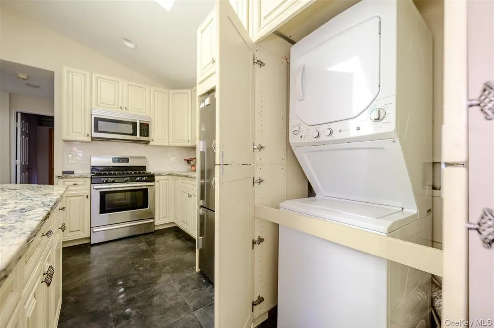 9 Magnolia Place #1 Bronx, NY 10465