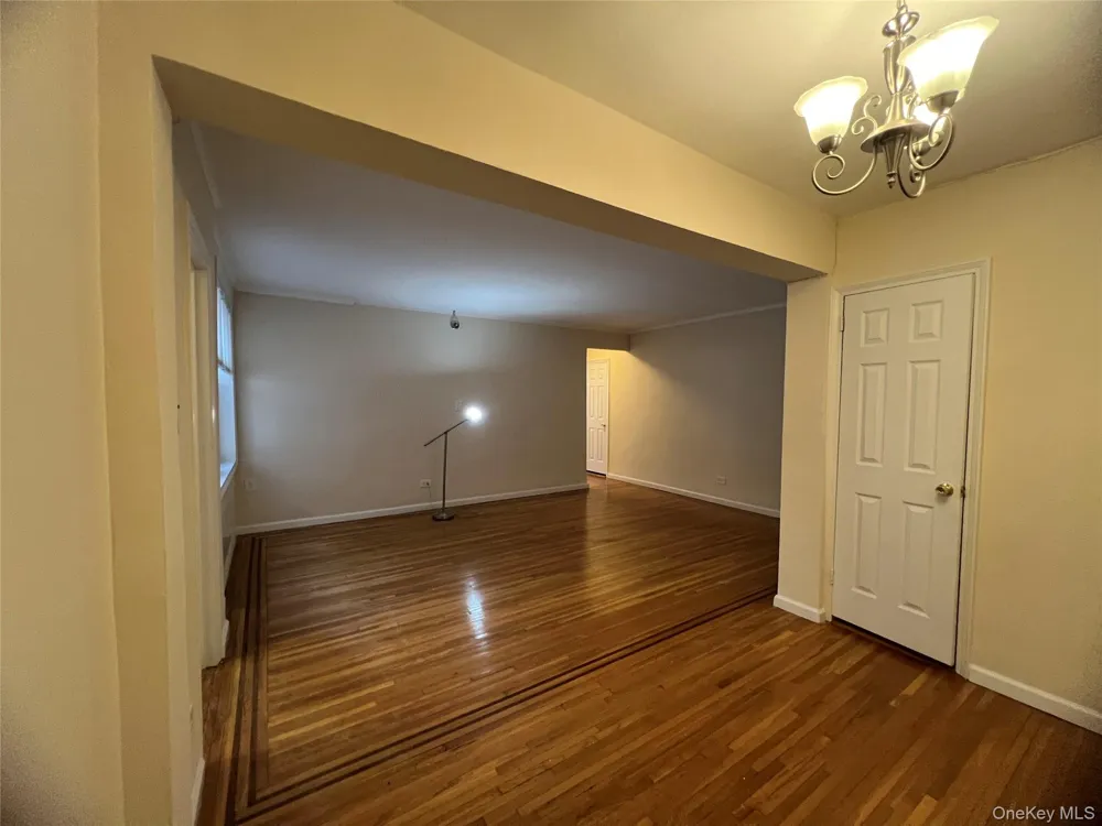 65-74 Saunders Street #1F Rego Park, NY 11374