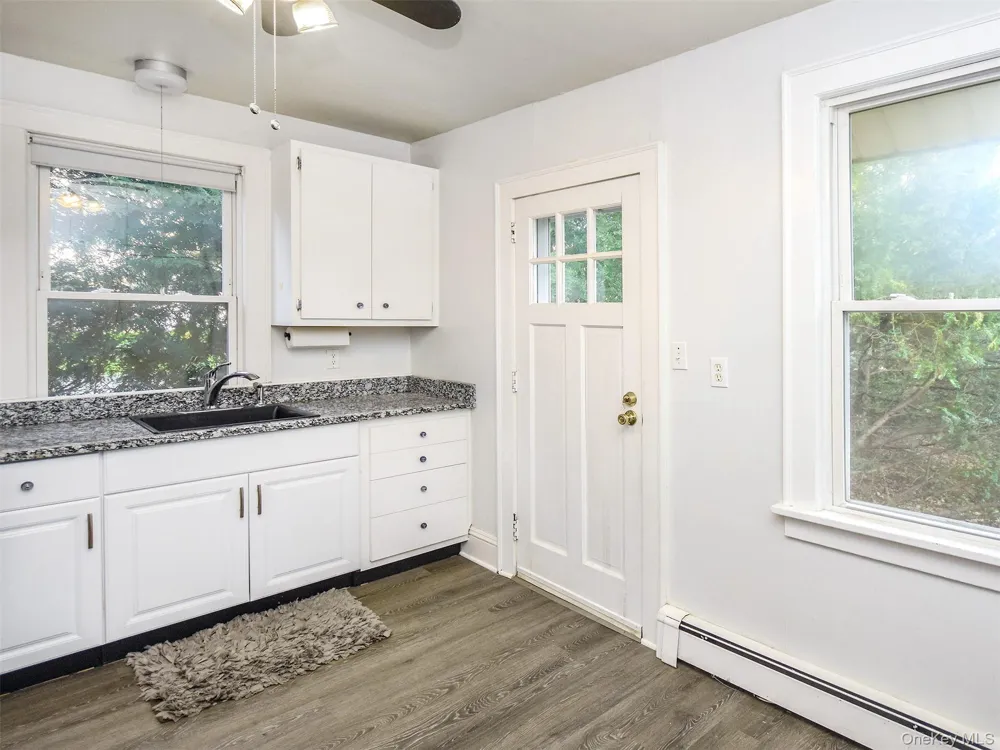 67 Glenlawn Avenue #Cottage Sea Cliff, NY 11579