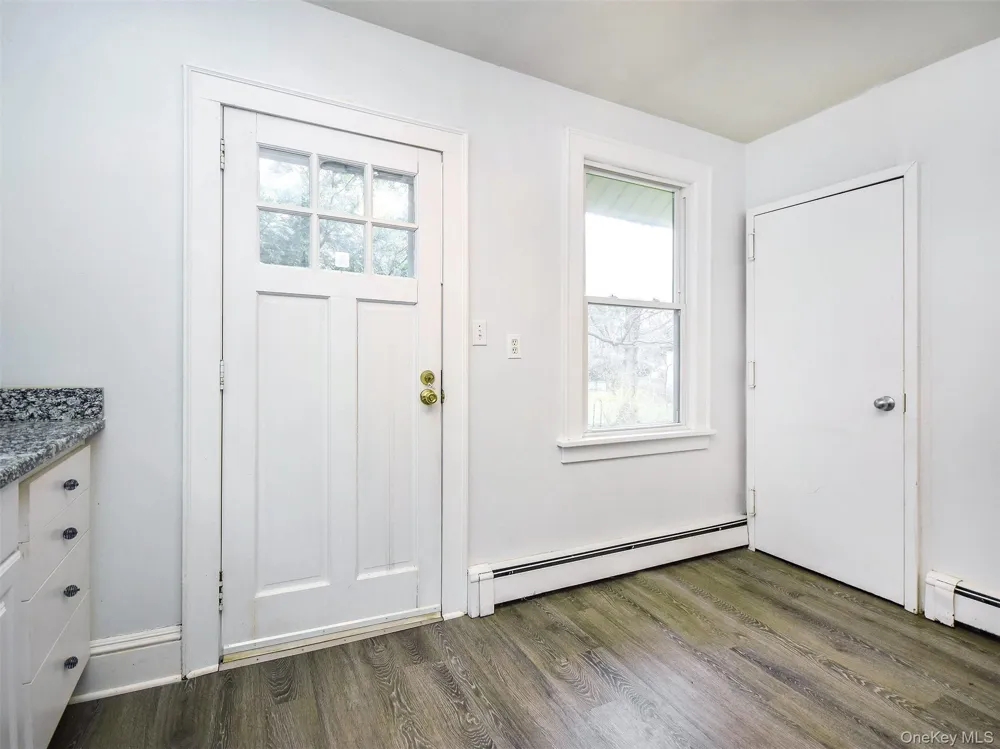 67 Glenlawn Avenue #Cottage Sea Cliff, NY 11579