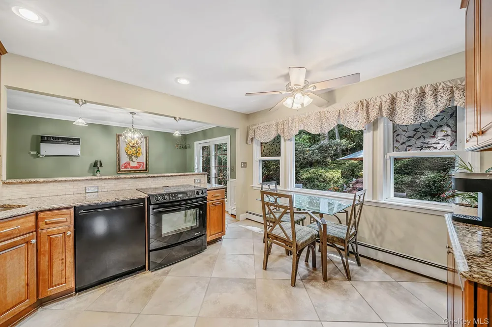 36 Briarwood Drive Huntington, NY 11743