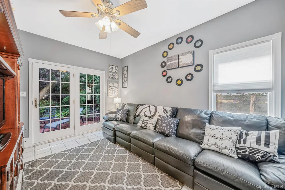 36 Briarwood Drive Huntington, NY 11743