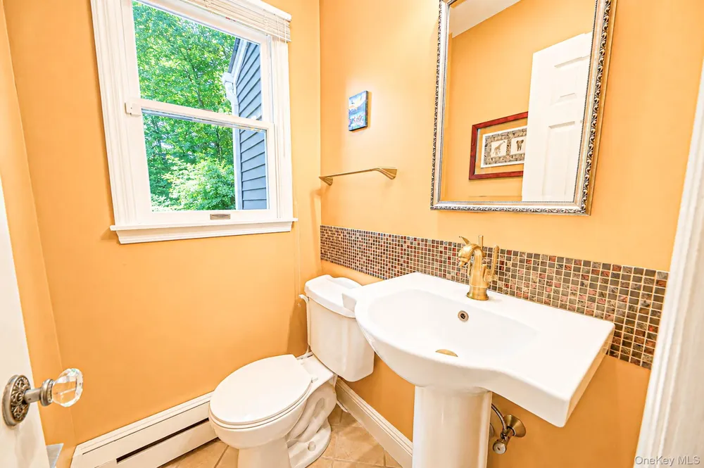 36 Briarwood Drive Huntington, NY 11743