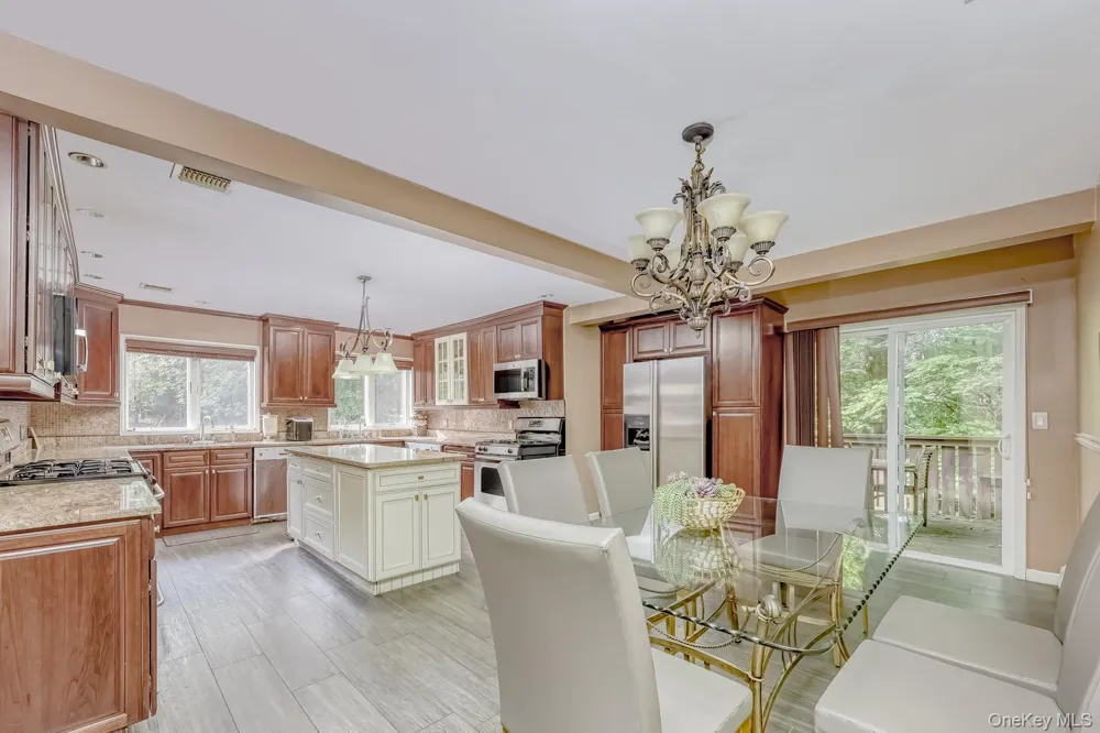 41 S Parker Drive Monsey, NY 10952