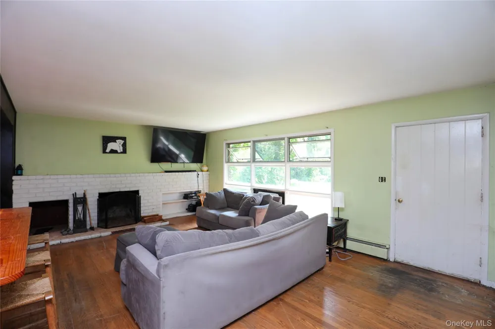 203 Maple Lane Hurley, NY 12443