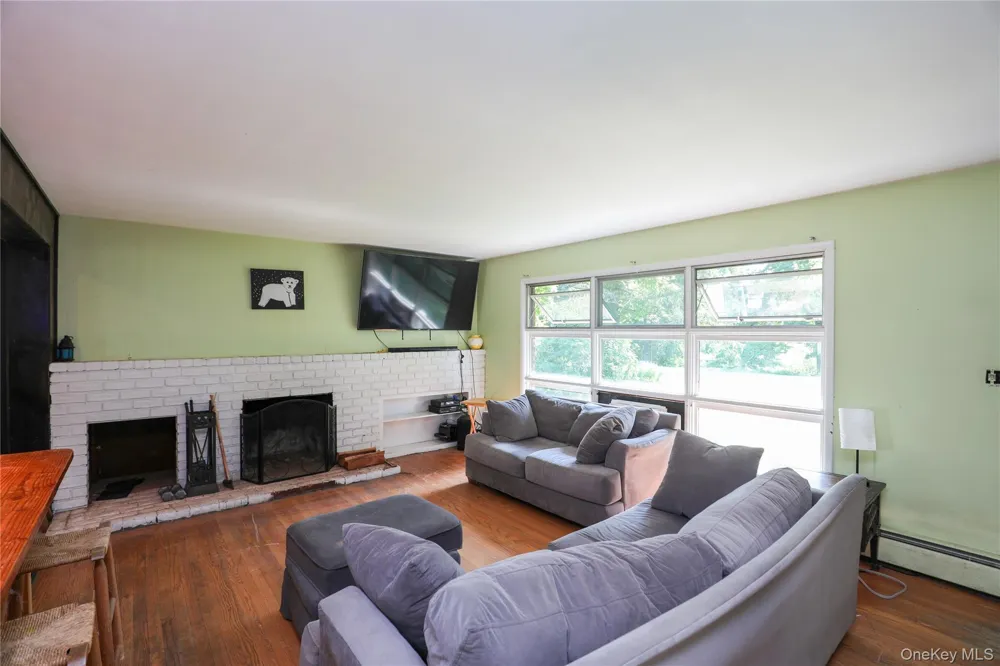 203 Maple Lane Hurley, NY 12443