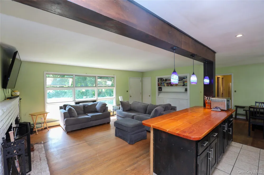 203 Maple Lane Hurley, NY 12443