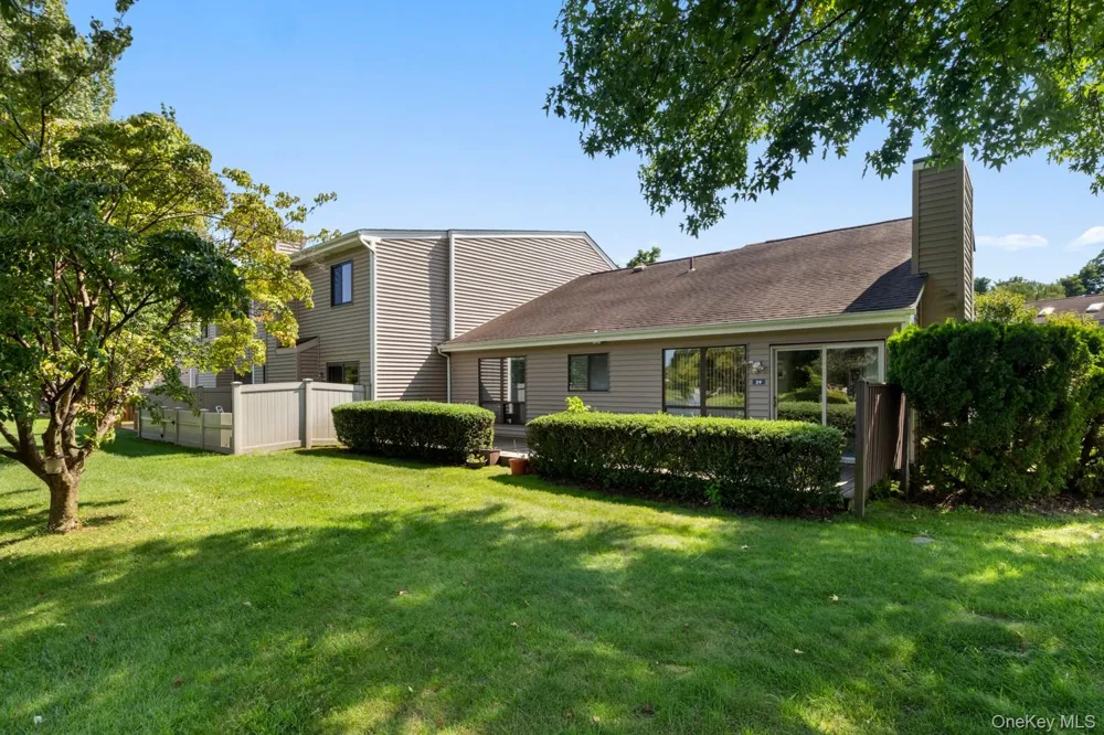 59 S Pond Lane Smithtown, NY 11787