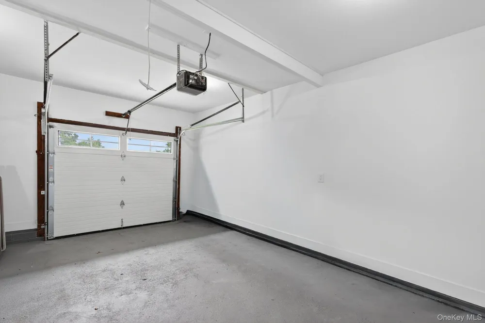 85 Kenneth Avenue Huntington, NY 11743