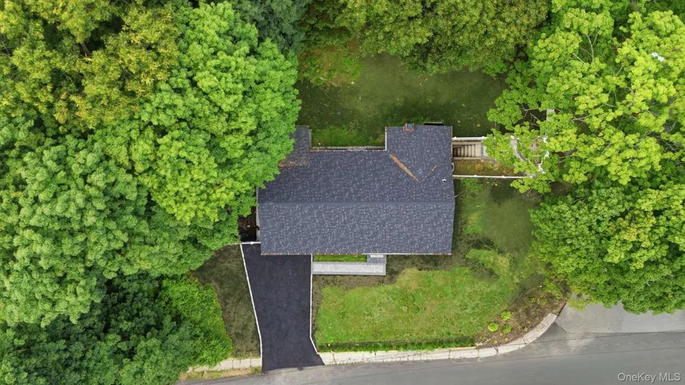 85 Kenneth Avenue Huntington, NY 11743