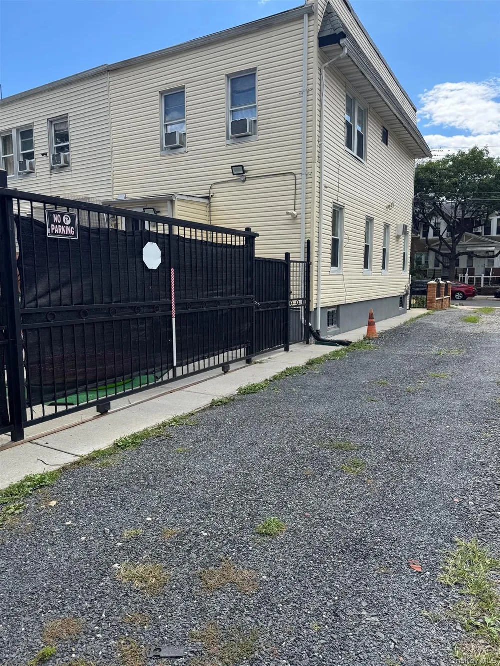 91-53 96th Street Woodhaven, NY 11421