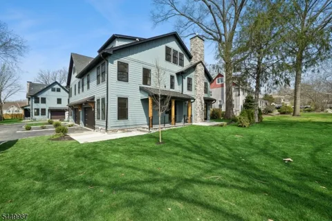 491 Central Ave #2 Unit 2