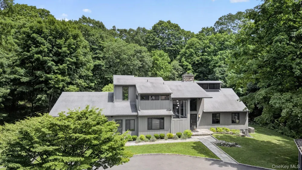 230 E Middle Patent Road Bedford, NY 10506