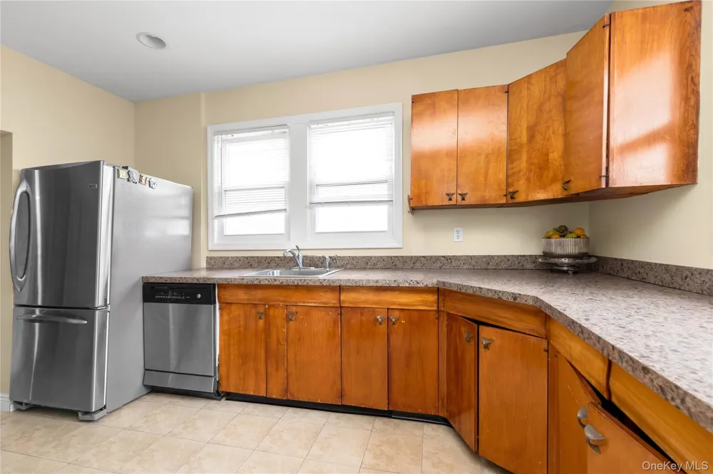73 Liberty Avenue Mineola, NY 11501
