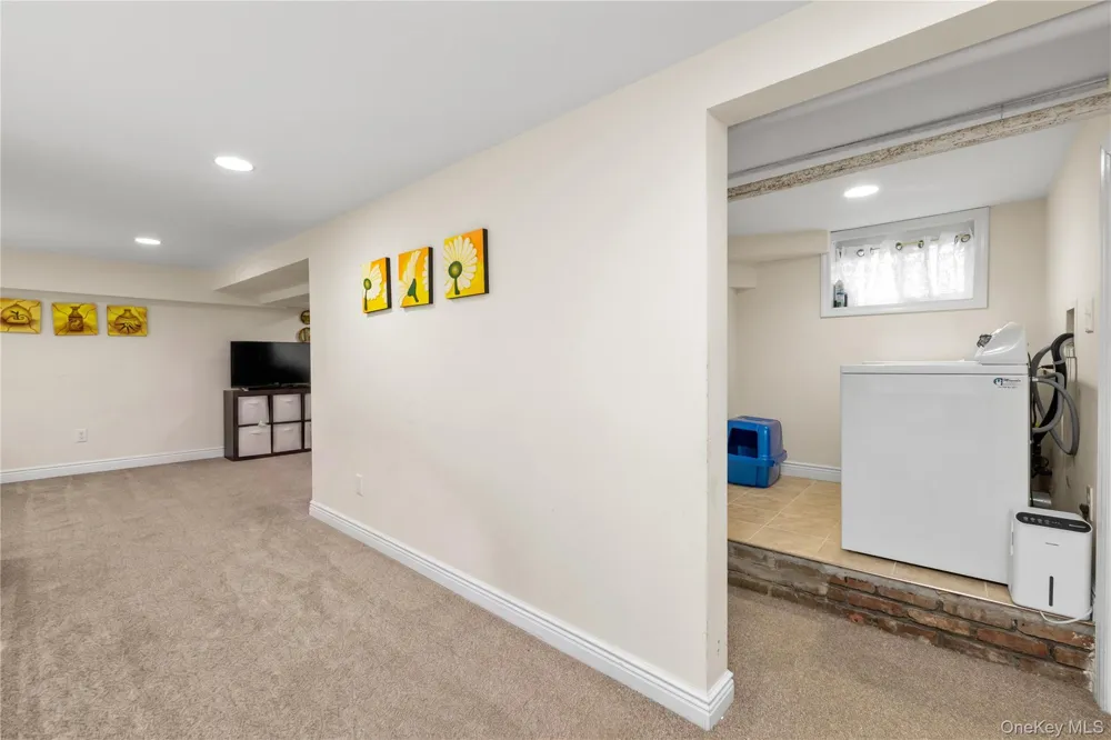 73 Liberty Avenue Mineola, NY 11501
